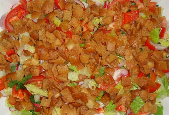 http://www.encyclopediacooking.com/upload_recipes_online/uploads/images_how-to-make-easy-homemade-fattoush-salad-recipe-with-images5.jpg